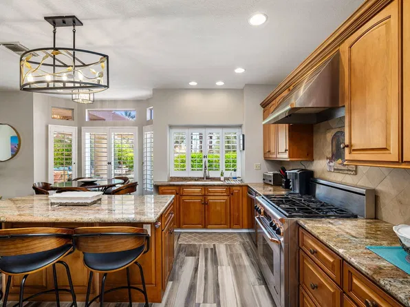 230 Augusta Dr #230, Palm Desert, CA 92211