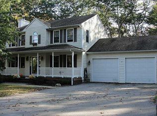 385 Kingstown Rd, Richmond, RI 02812