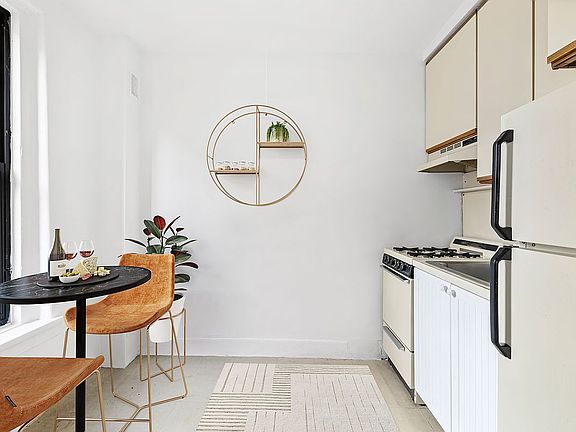 5th image of 319 W 18th St APT 3G