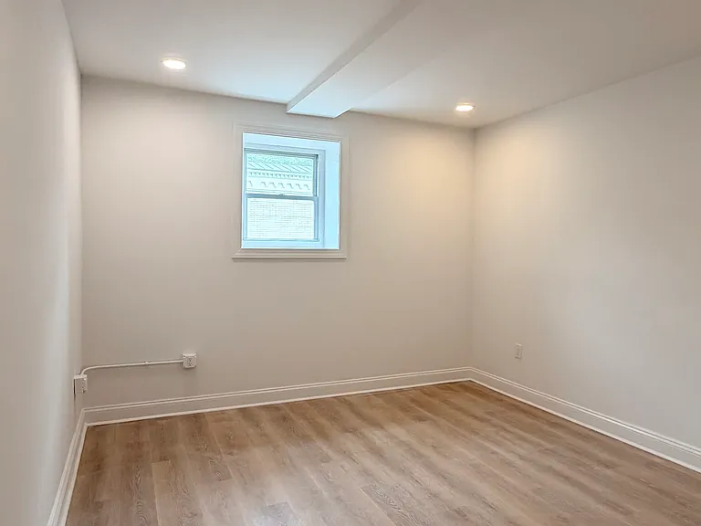 2 Maryland Avenue — Photo 13