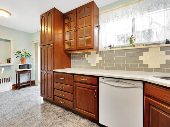 80-04 Cowles Court image 13 of 29