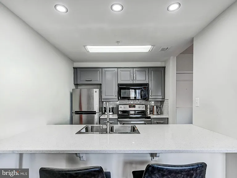 1000 Fell St #436 — Photo 5