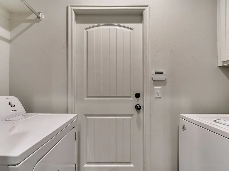 436 Chalk Hill Ct — Photo 34