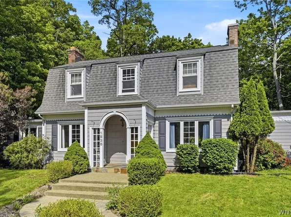 1536 S Creek Rd, Derby, NY 14047