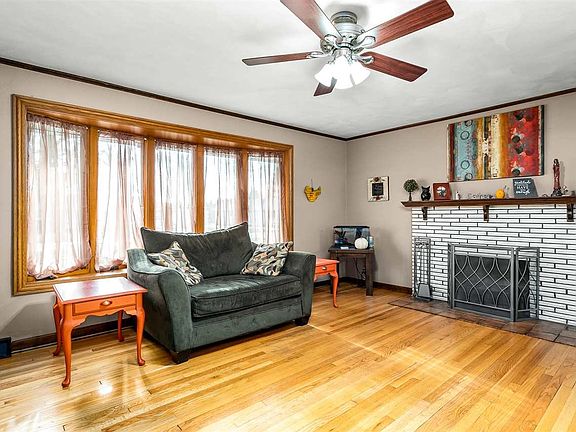 5th image of 120 Sycamore Ln