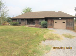 4465 Erin Rd, Mc Ewen, TN 37101