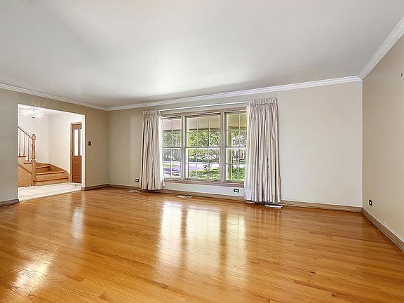2nd image of 3466 Woodland Dr
