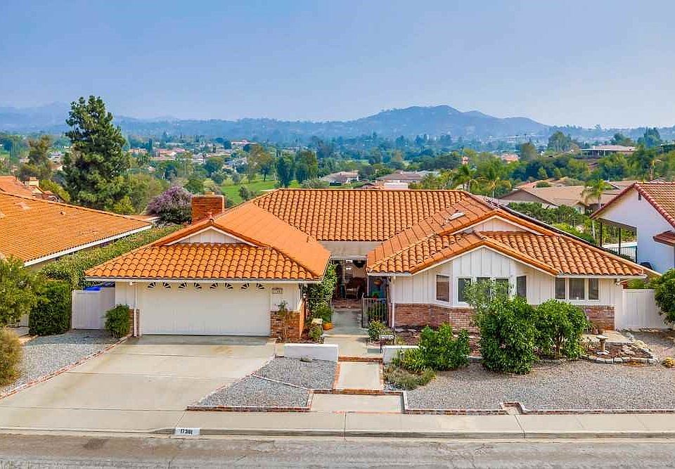 1st image of 17381 Regalo Ln
