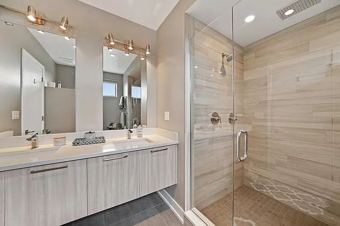 1938 N Francisco Ave #4S — Photo 13