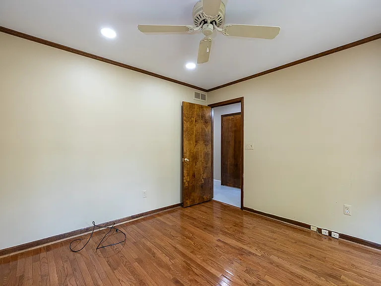 6275 Fairbrook Ct — Photo 24