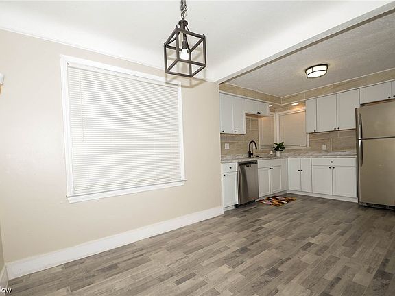 3rd image of 13314 Cranwood Park Blvd