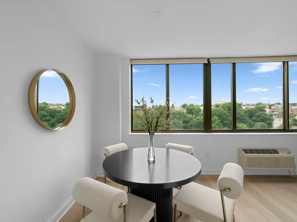 197 Gorge Rd #711, Edgewater, NJ 07020