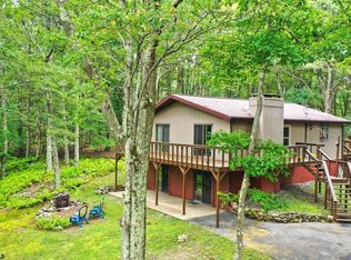 264 Primrose Ln, Terra Alta, WV 26764