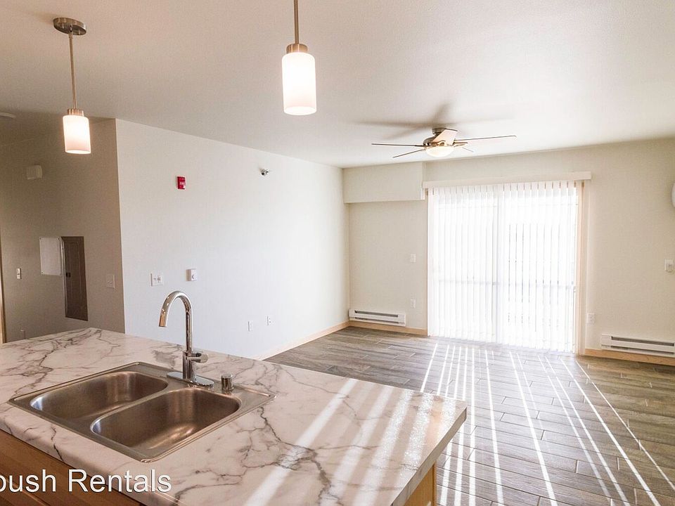 1st image of 3008 Gillette St #12