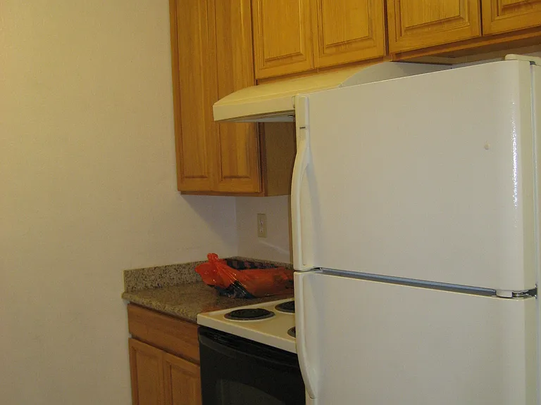 956 Paula St — Photo 10