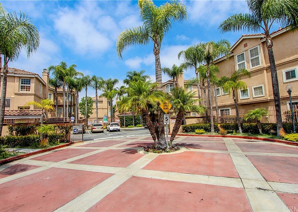 1st image of 14073 Lemoli Ave