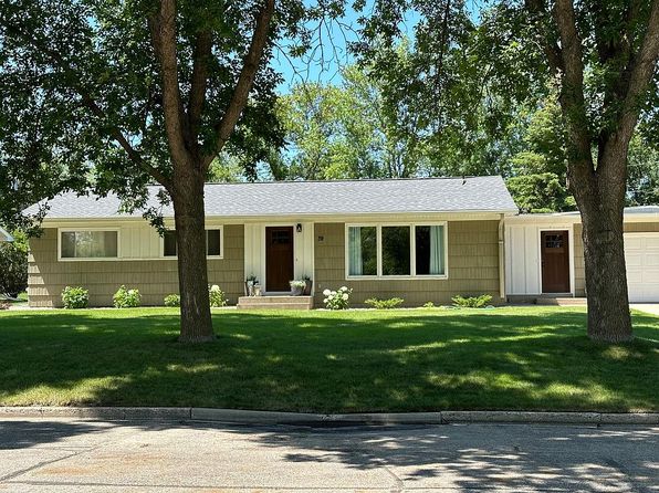 39 Sunset Ln