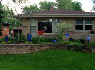 1401 Hillview Rd, Homewood, IL 60430