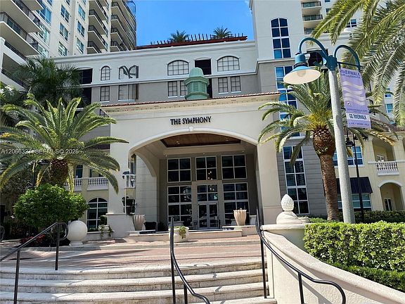 2nd image of 610 W Las Olas Blvd APT 913N