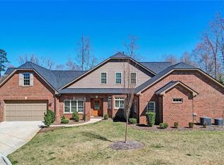 1808 A New Garden Rd, Greensboro, NC 27410