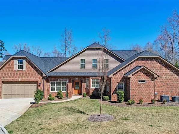 1808 A New Garden Rd, Greensboro, NC 27410