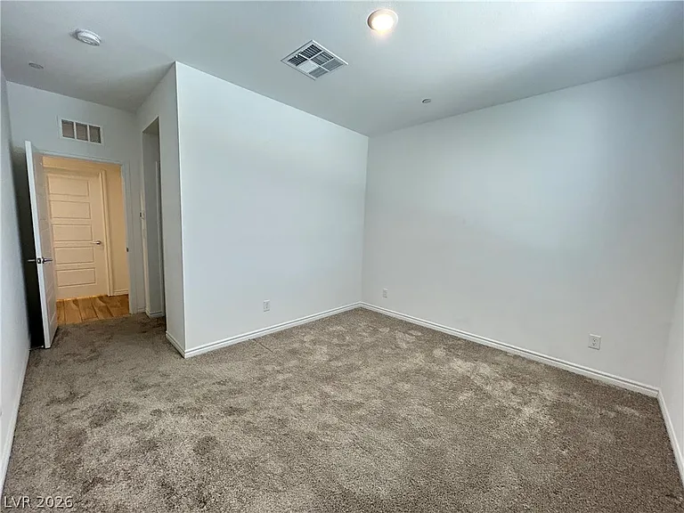 2276 Luna Haven St — Photo 32