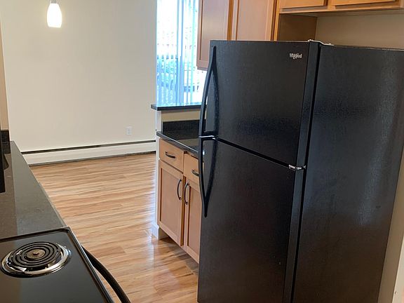 4th image of 409 6th Ave SE #314