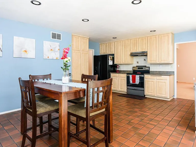 6555 Royal Gorge Ct — Photo 13
