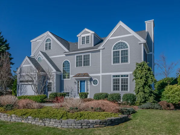 2 Leeward Lane, Kennebunk, ME 04043