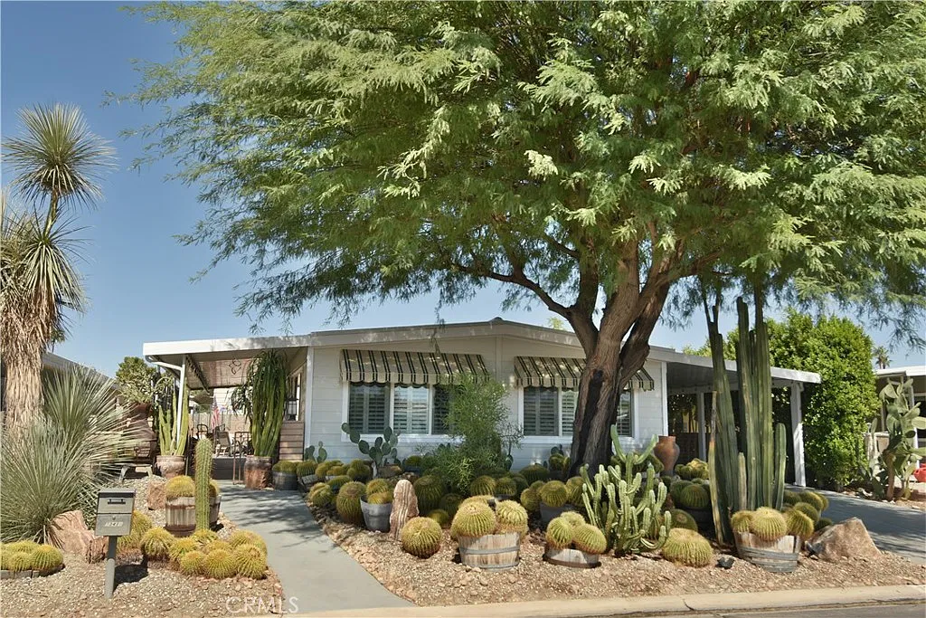 2 bed, 1464 sqft, $2,700 — Photo 1