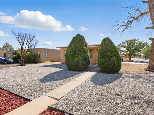 701 Cardenas Dr SE, Albuquerque, NM 87108