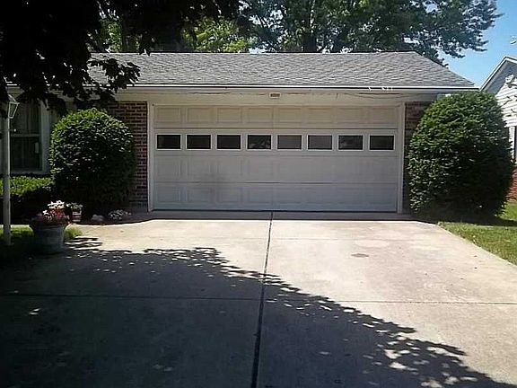 3rd image of 406 N Parkway Dr