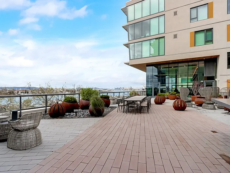 Channel House — Photo 18