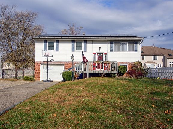 2nd image of 1240 Audubon Dr