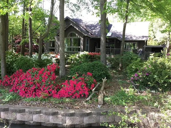 440 Windward Dr, Davidson, NC 28036