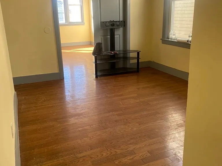 384 Fulton Ave #1 — Photo 4