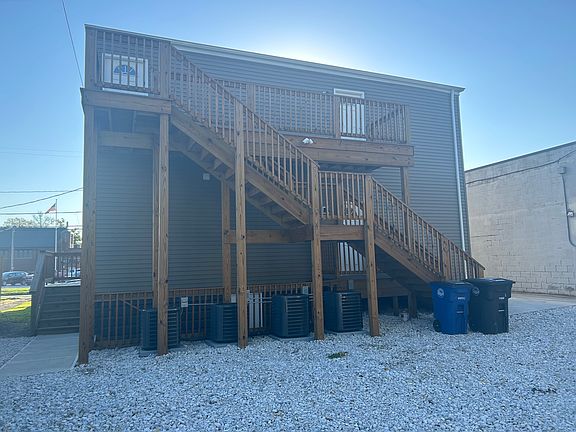 4th image of 3508 W 135th St #3