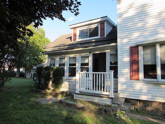 5th image of 510 Rosseel St