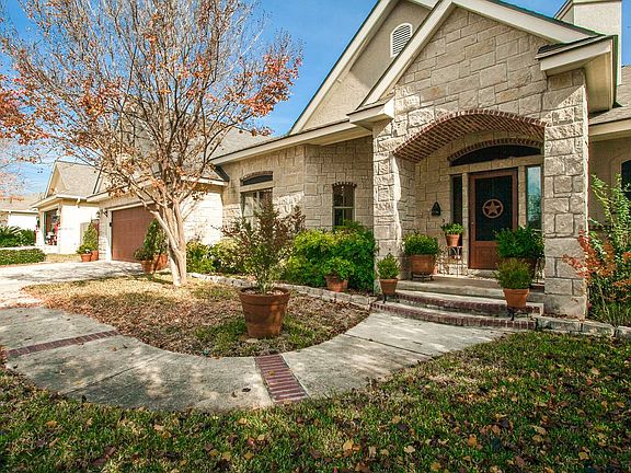 3rd image of 245 English Oaks Cir