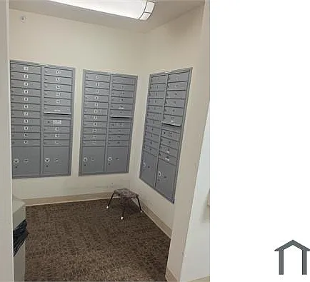 421 N Main St — Photo 7