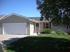 1st image of 1829 Cypress Dr