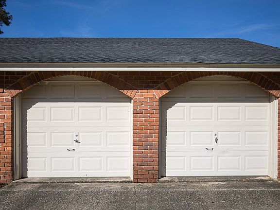 2nd image of 4311 Bridgewater Cir