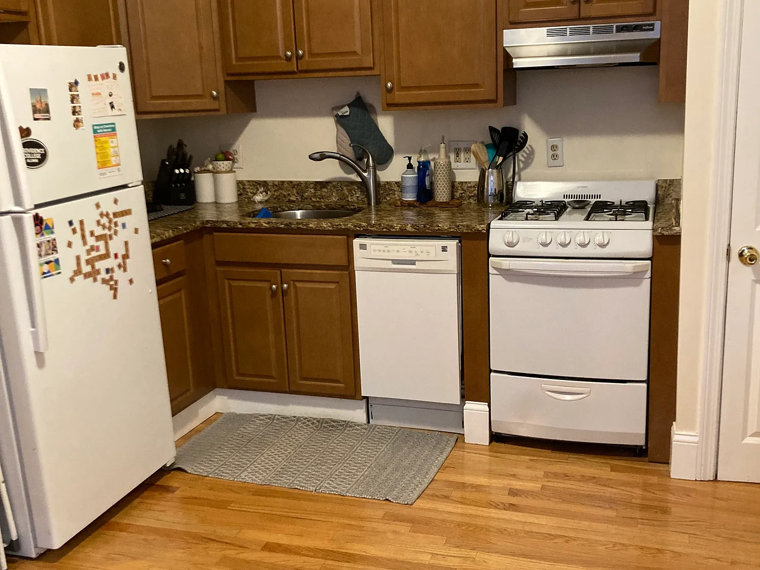 41 Eden St — Photo 3