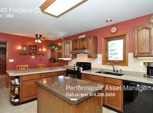 4445 Foxboro Ct, Slinger, WI 53086