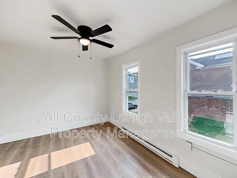 122 E Goepp St #2 — Photo 7