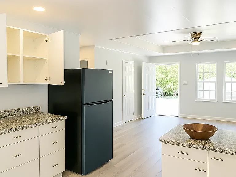 5182 Skyline Dr — Photo 4