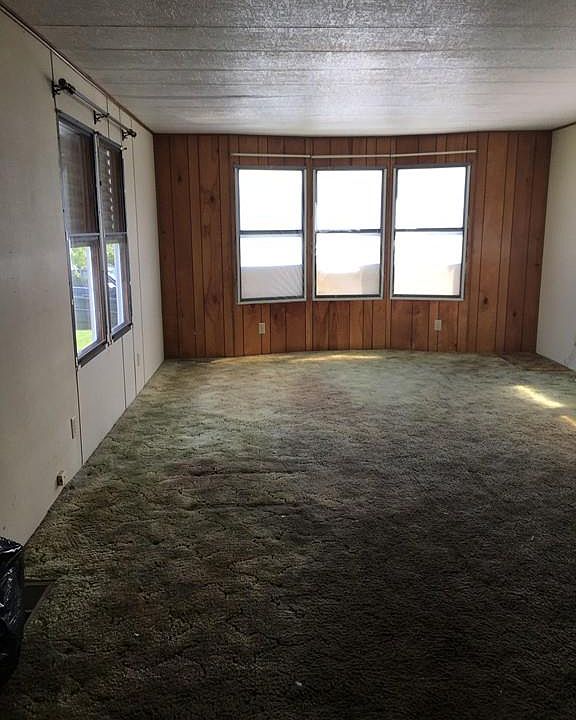 2nd image of 165 Easy St