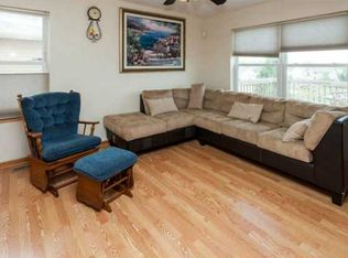 2446 Hart Ave, Des Moines, IA 50320