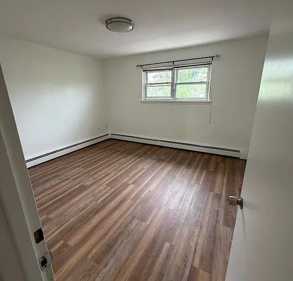 347 Quincy Ave #2 — Photo 4