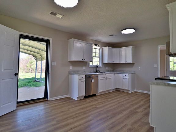 5th image of 297 Joe Barfield Rd